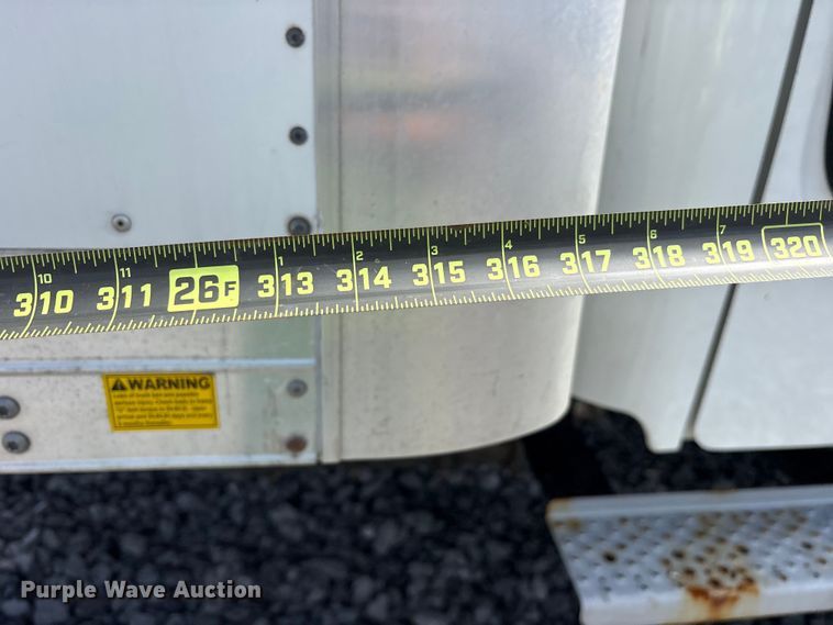 image for item YA2732 2021 Freightliner Business Class M2 box truck