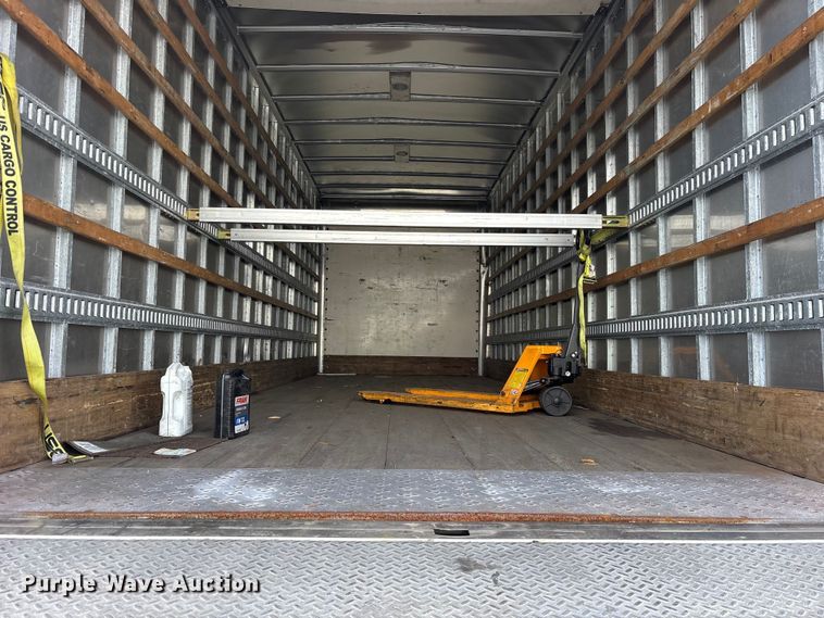 image for item YA2732 2021 Freightliner Business Class M2 box truck