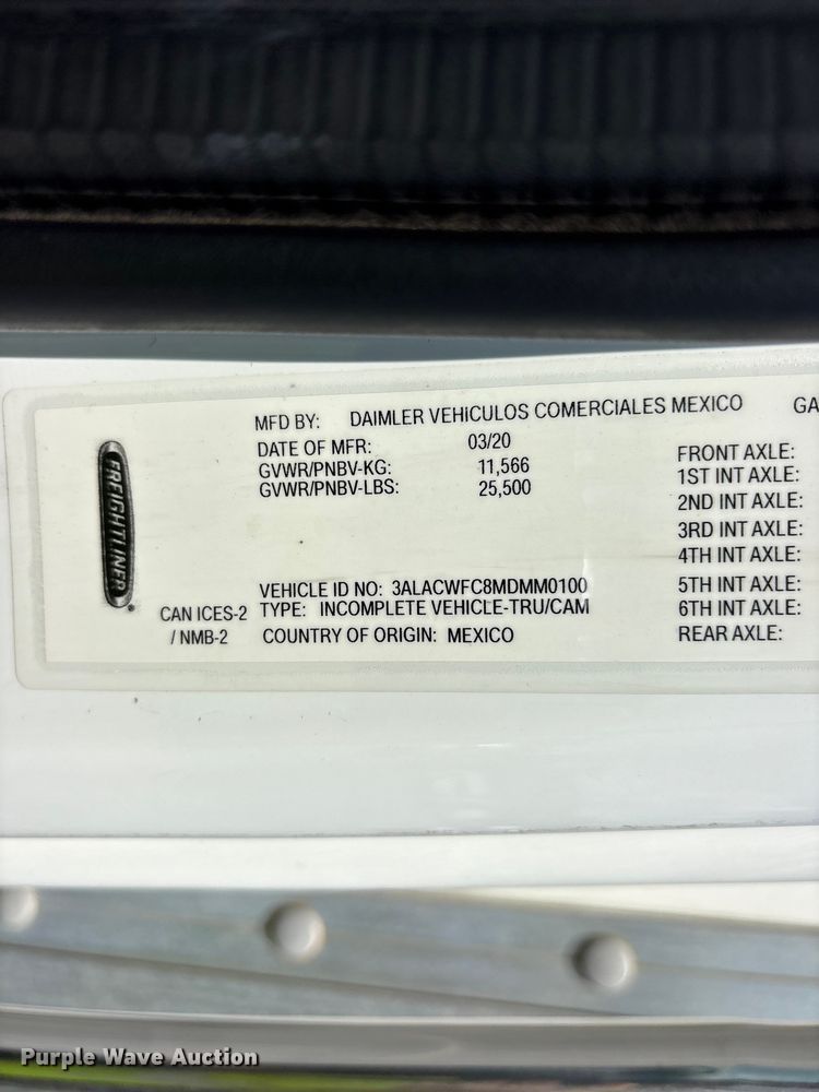 image for item YA2732 2021 Freightliner Business Class M2 box truck
