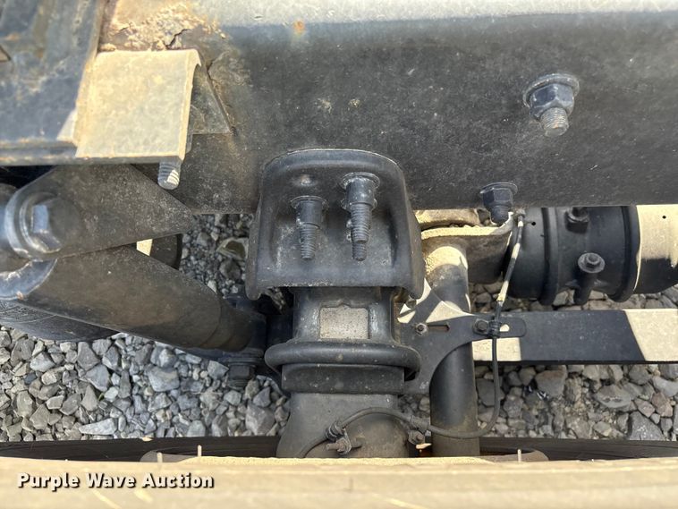image for item YA2848 2020 Freightliner Cascadia semi truck
