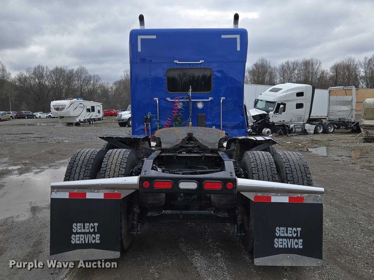 image for item YA2870 2025 Peterbilt 589 semi truck