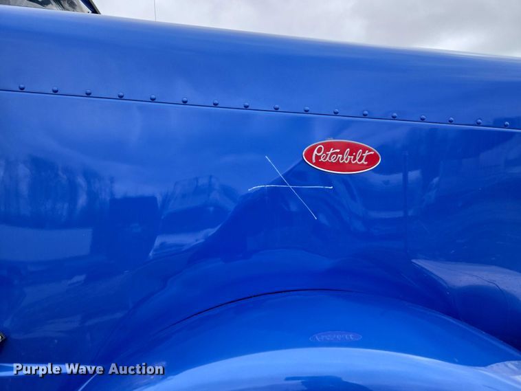 image for item YA2870 2025 Peterbilt 589 semi truck