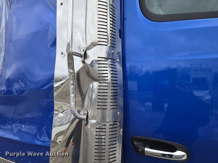 image for item YA2870 2025 Peterbilt 589 semi truck