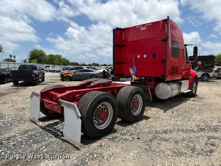 image for item YA2889 2018 International ProStar+ 122 semi truck