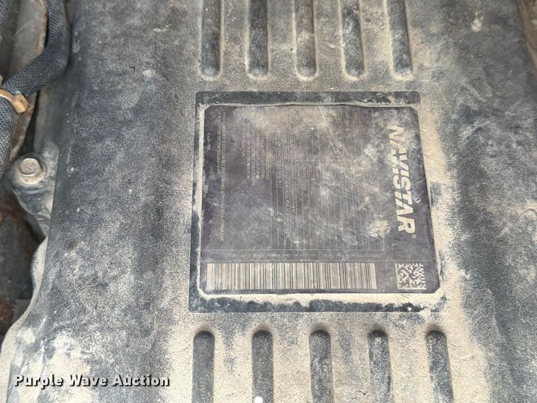 image for item YA2889 2018 International ProStar+ 122 semi truck