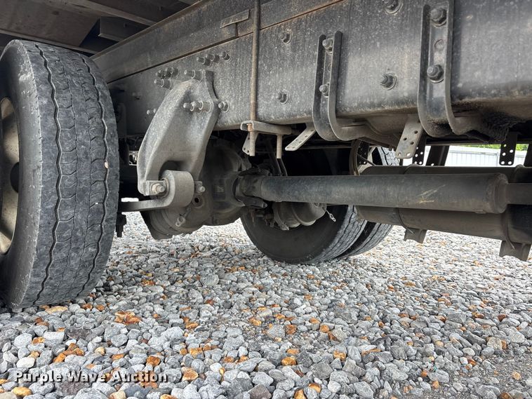 image for item YA2950 2016 Freightliner Business Class M2 box truck