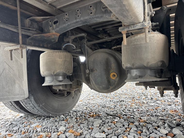 image for item YA2950 2016 Freightliner Business Class M2 box truck