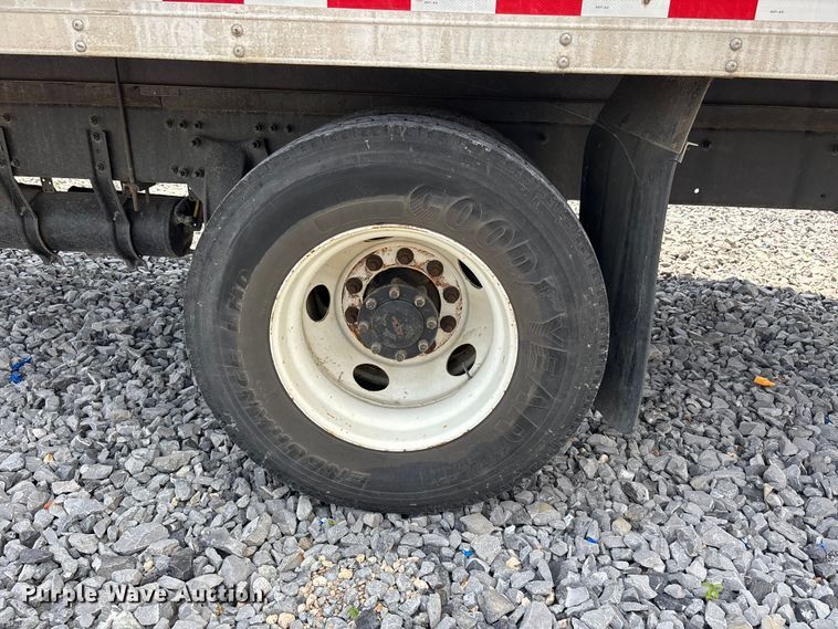 image for item YA2950 2016 Freightliner Business Class M2 box truck