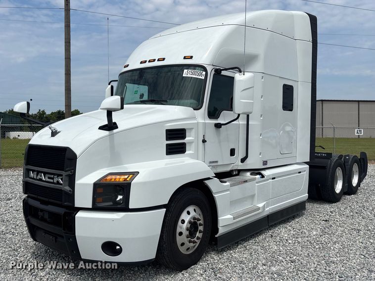 2023 Mack Anthem Other Truck #