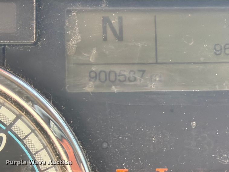 image for item YA3430 2016 Freightliner Cascadia semi truck