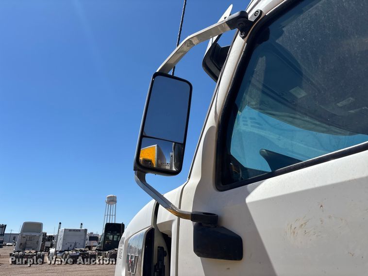 image for item YA3452 2024 Western Star 47X hydrovac truck