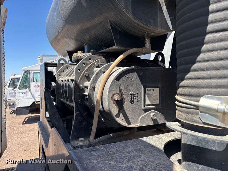 image for item YA3452 2024 Western Star 47X hydrovac truck