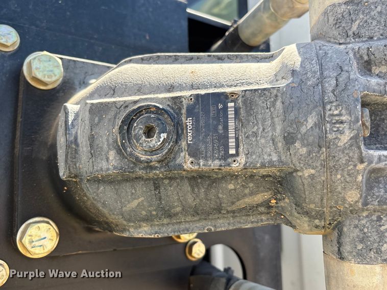 image for item YA3452 2024 Western Star 47X hydrovac truck