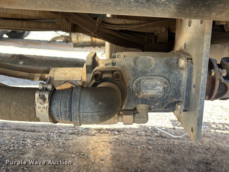 image for item YA3452 2024 Western Star 47X hydrovac truck