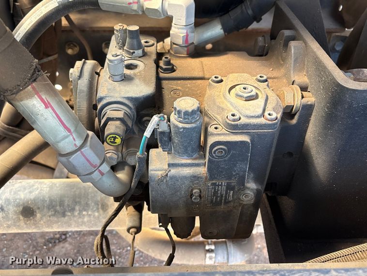 image for item YA3452 2024 Western Star 47X hydrovac truck