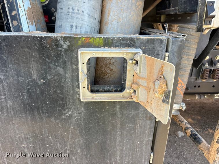 image for item YA3452 2024 Western Star 47X hydrovac truck