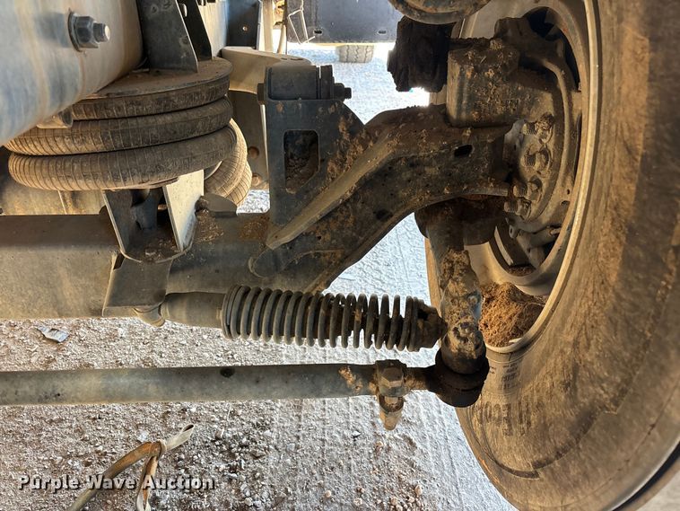 image for item YA3452 2024 Western Star 47X hydrovac truck