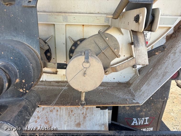image for item YA3452 2024 Western Star 47X hydrovac truck
