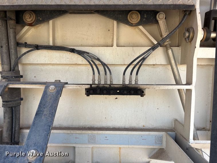 image for item YA3452 2024 Western Star 47X hydrovac truck