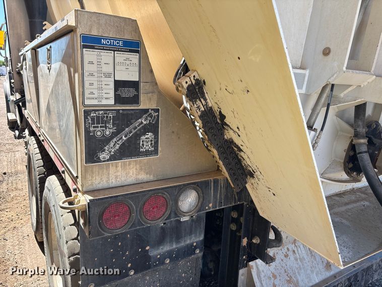 image for item YA3452 2024 Western Star 47X hydrovac truck