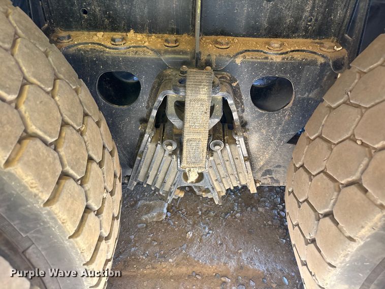 image for item YA3452 2024 Western Star 47X hydrovac truck