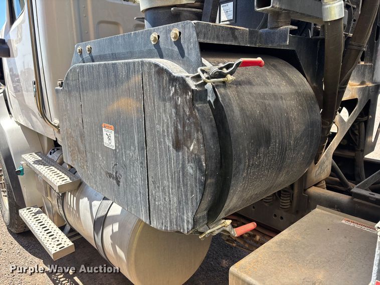 image for item YA3452 2024 Western Star 47X hydrovac truck