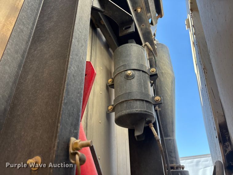 image for item YA3452 2024 Western Star 47X hydrovac truck