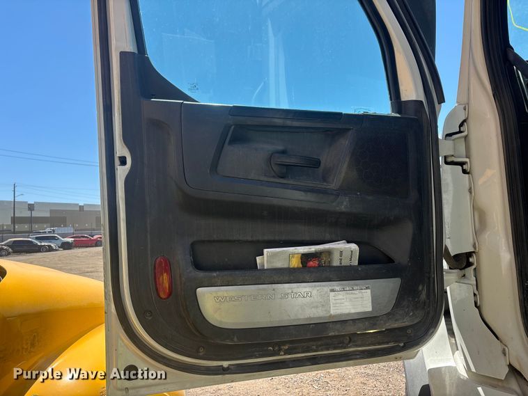 image for item YA3452 2024 Western Star 47X hydrovac truck