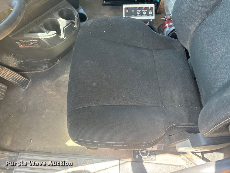 image for item YA3452 2024 Western Star 47X hydrovac truck