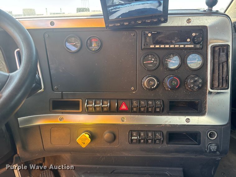 image for item YA3452 2024 Western Star 47X hydrovac truck
