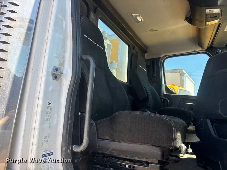 image for item YA3452 2024 Western Star 47X hydrovac truck