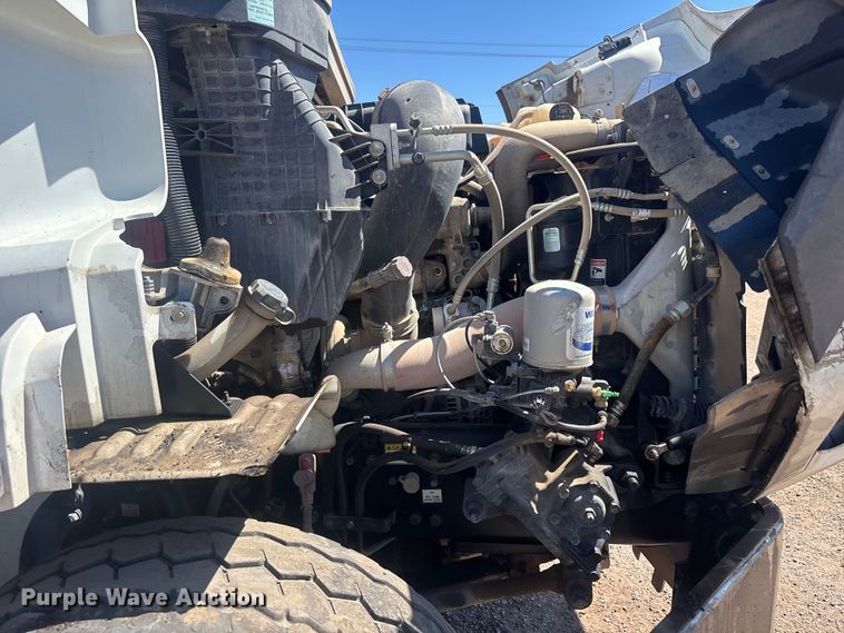 image for item YA3452 2024 Western Star 47X hydrovac truck