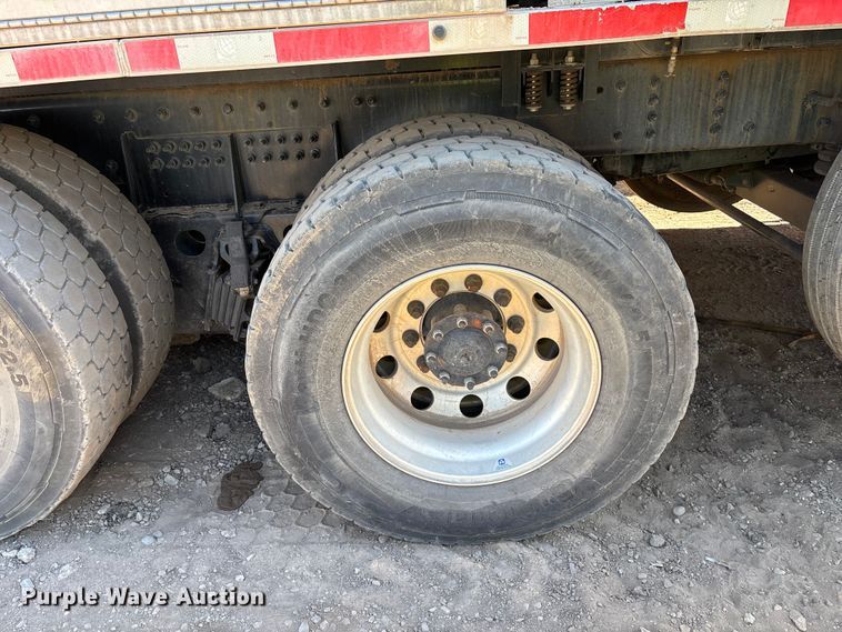 image for item YA3452 2024 Western Star 47X hydrovac truck