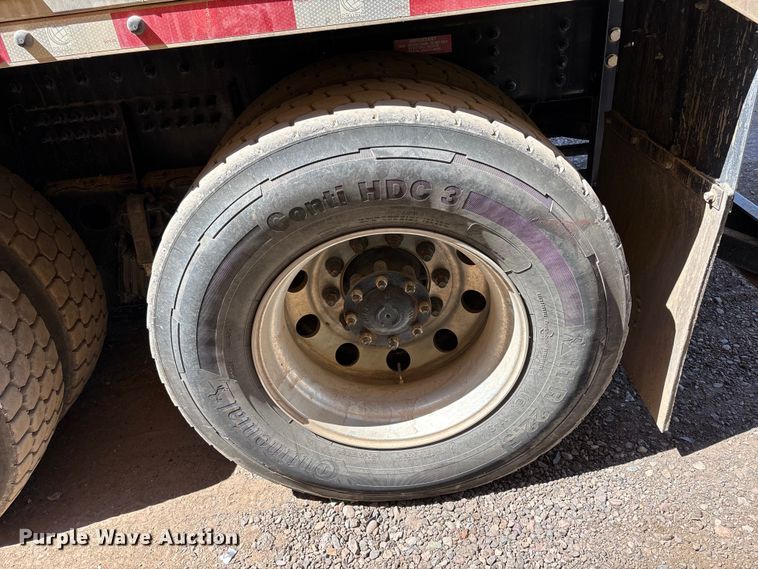 image for item YA3452 2024 Western Star 47X hydrovac truck