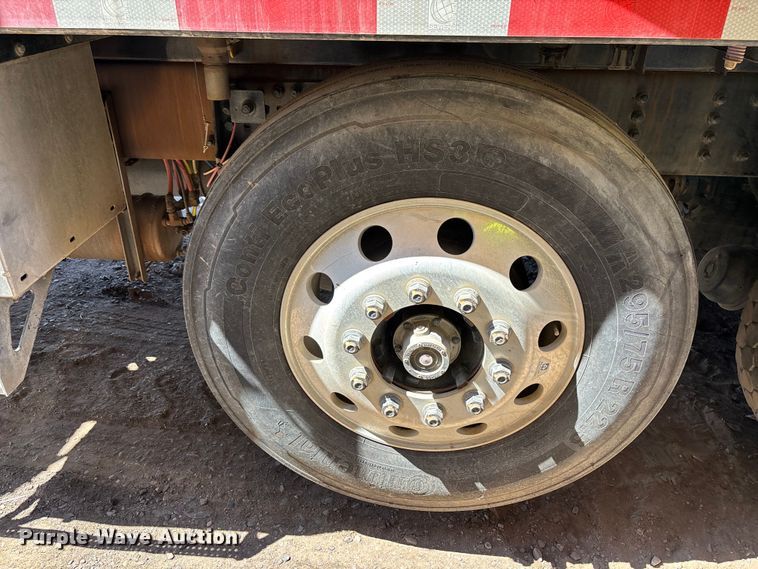 image for item YA3452 2024 Western Star 47X hydrovac truck