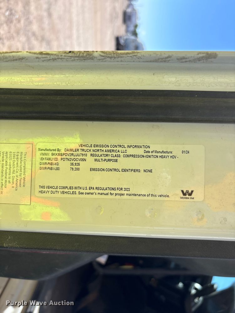 image for item YA3452 2024 Western Star 47X hydrovac truck