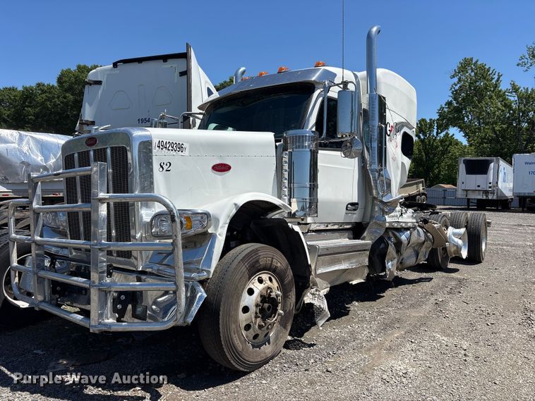 image for item YA3453 2026 Peterbilt 589 semi truck