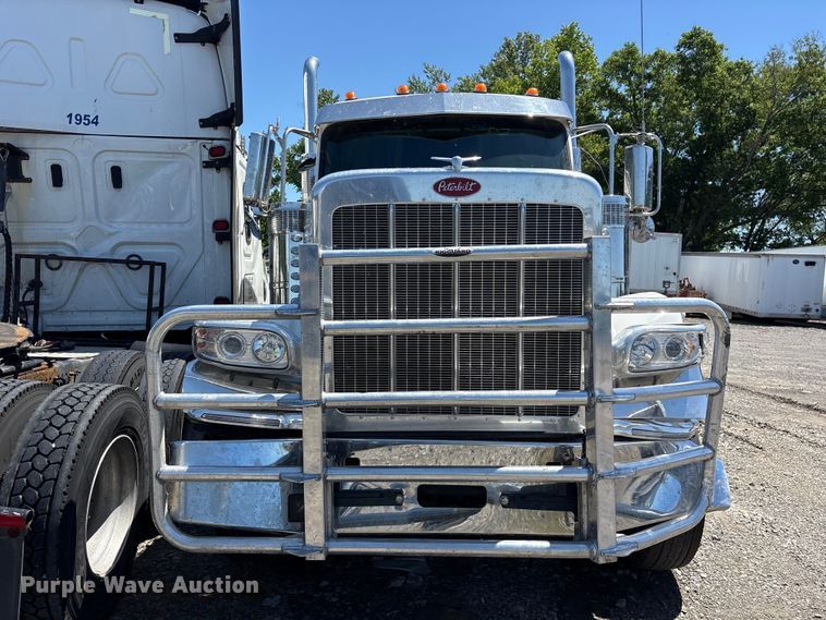 image for item YA3453 2026 Peterbilt 589 semi truck