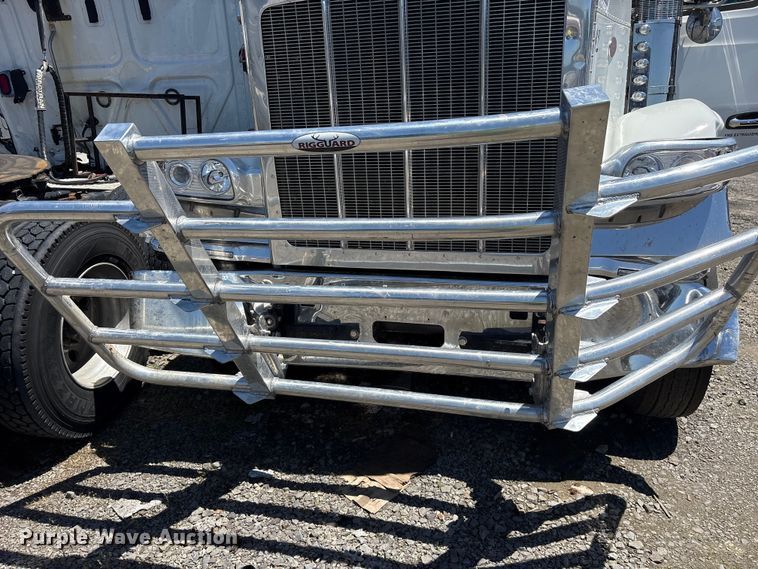 image for item YA3453 2026 Peterbilt 589 semi truck
