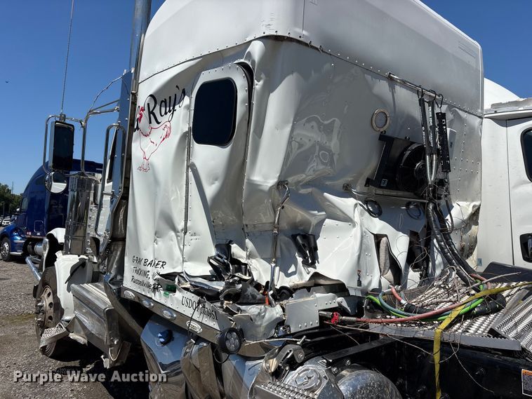 image for item YA3453 2026 Peterbilt 589 semi truck