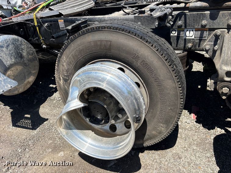 image for item YA3453 2026 Peterbilt 589 semi truck