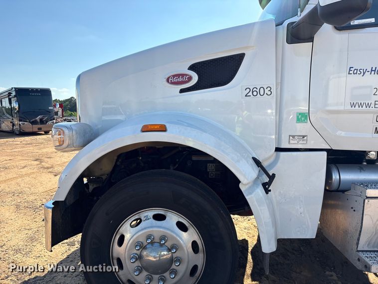 image for item YA3488 2023 Peterbilt 567 semi truck