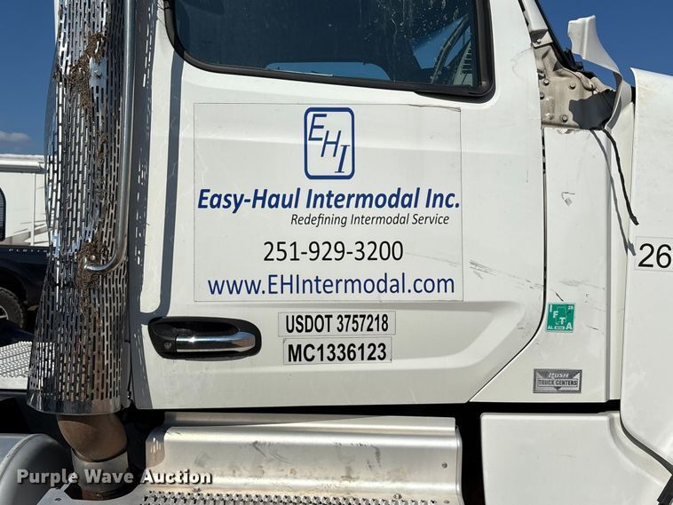 image for item YA3488 2023 Peterbilt 567 semi truck