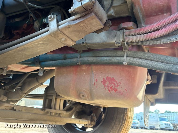 image for item YA3488 2023 Peterbilt 567 semi truck