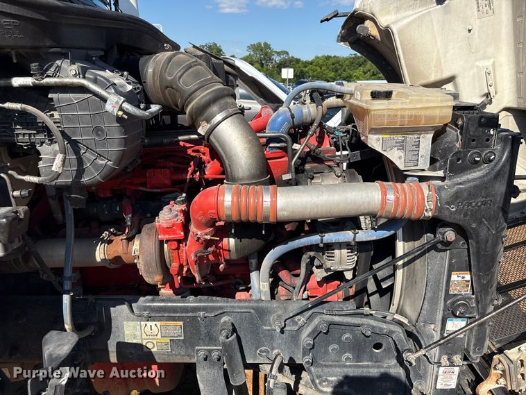 image for item YA3488 2023 Peterbilt 567 semi truck