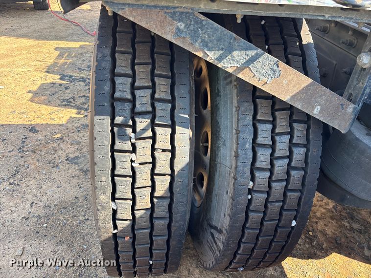 image for item YA3488 2023 Peterbilt 567 semi truck