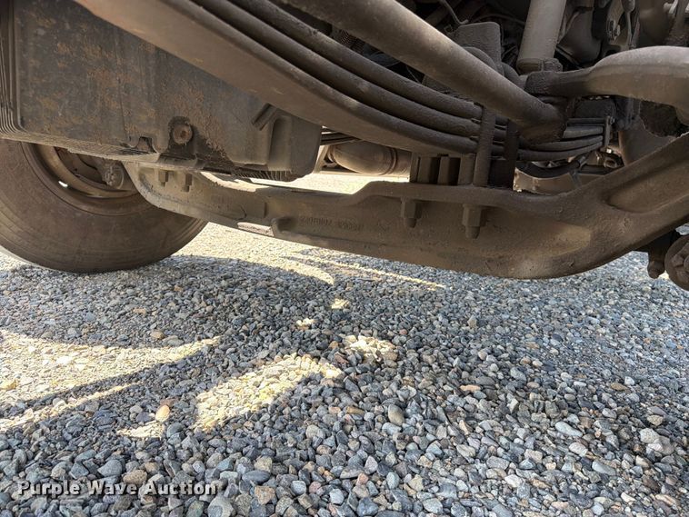 image for item YA3652 2017 Peterbilt 567 tank truck