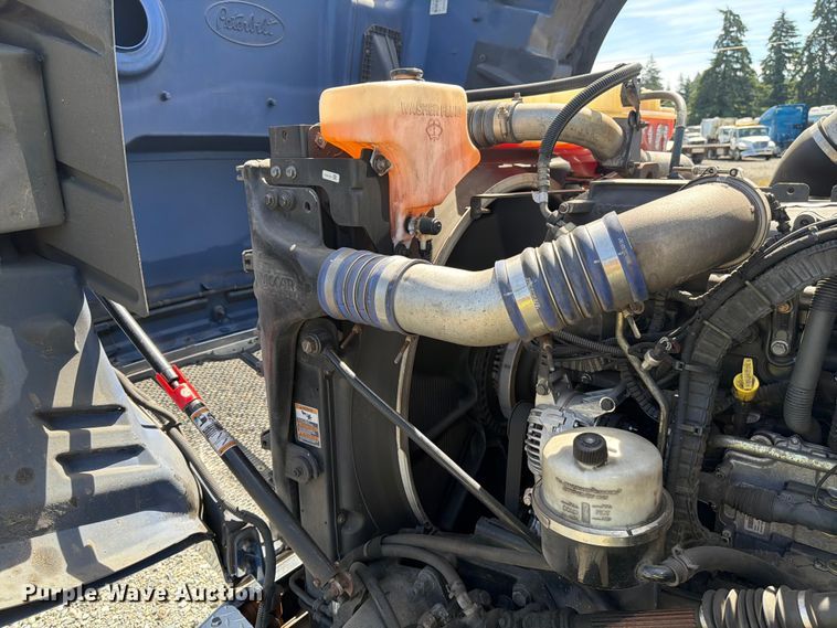 image for item YA3652 2017 Peterbilt 567 tank truck