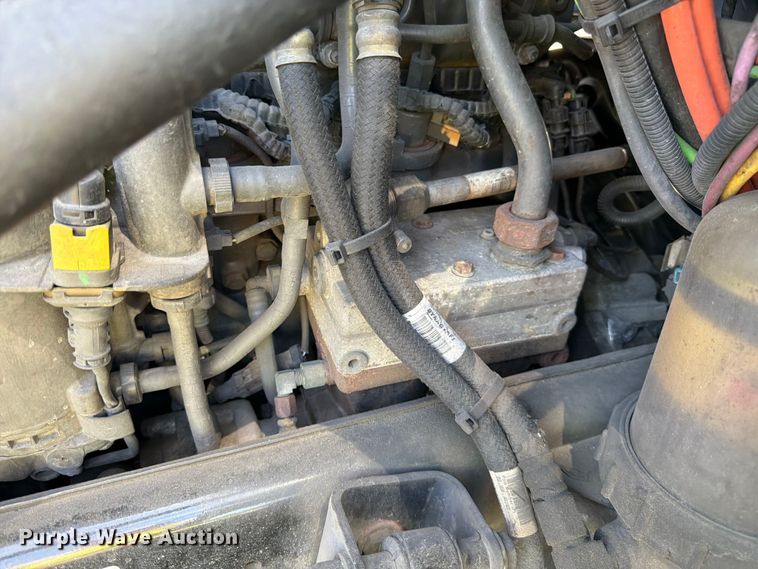 image for item YA3652 2017 Peterbilt 567 tank truck