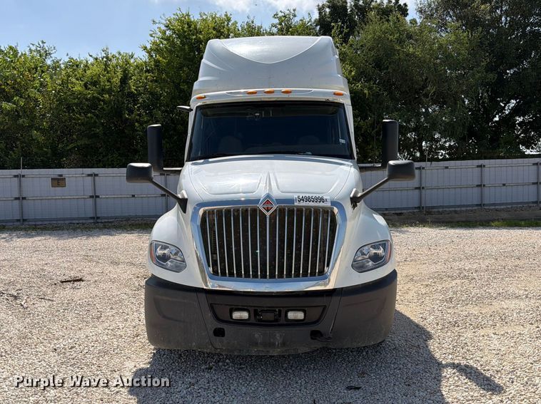 image for item YA3667 2019 International LT625 semi truck